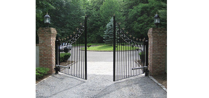 Swing gate